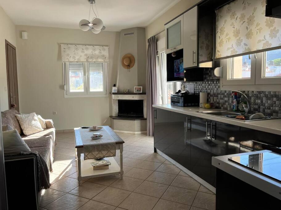 As Apartment Chios Town